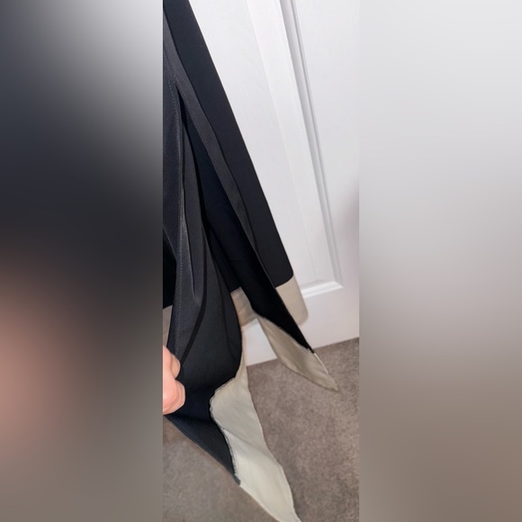 The Limited, Black and Beige Maxi Dress, ties around neck, 21 inch side splits S - Picture 3 of 16